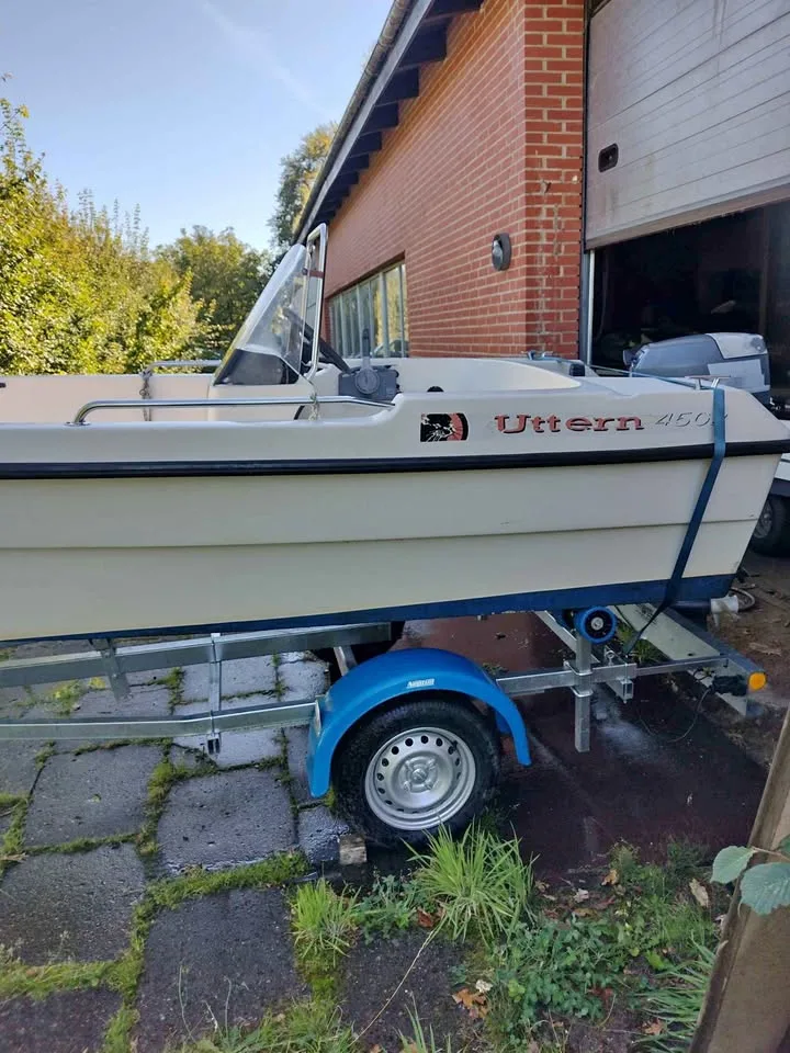 Uttern 4502